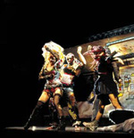 Una foto di scena del musical "We Will Rock You"