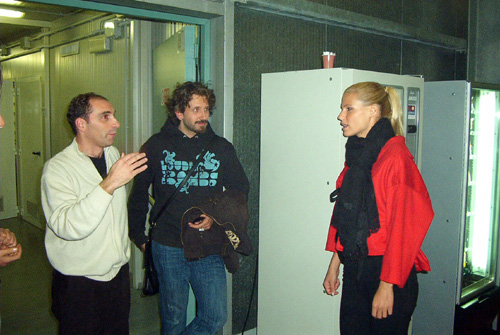 Michelle Hunziker con il maestro Giovanni Monti e Luca Notari (Foto www.davico.it)